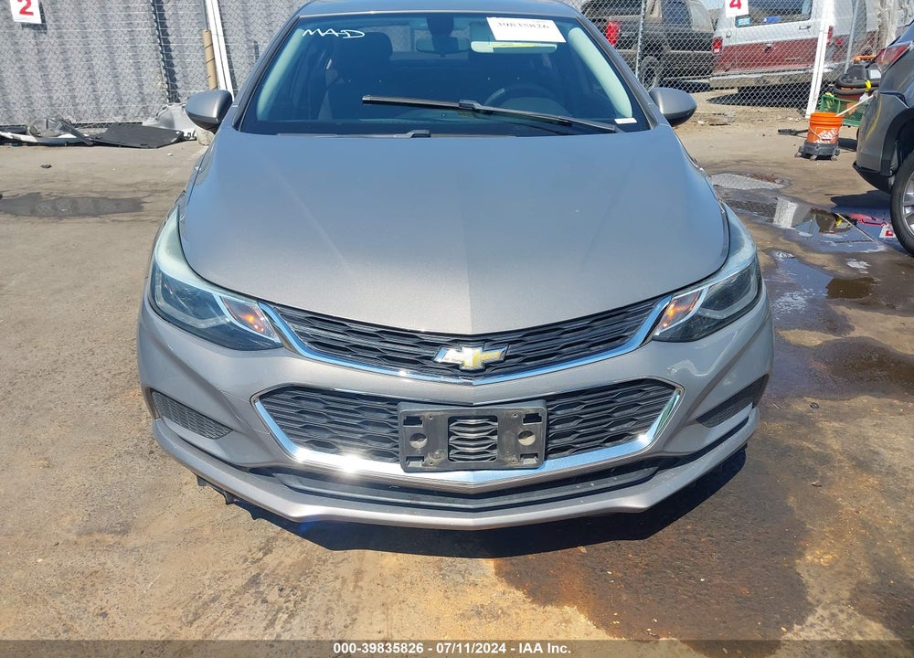 2018 CHEVROLET CRUZE LT AUTO VIN: 1G1BE5SM9J7143098