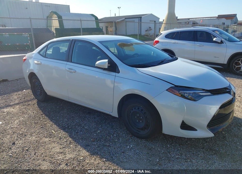 2017 TOYOTA COROLLA LE VIN: 5YFBURHE4HP730593