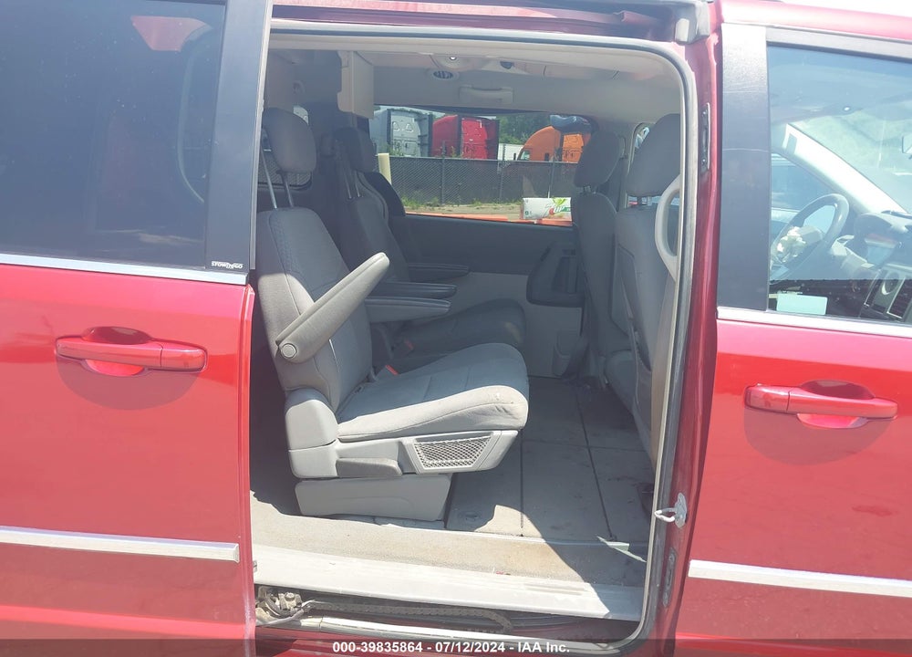 2010 CHRYSLER TOWN & COUNTRY TOURING VIN: 2A4RR5D17AR232240