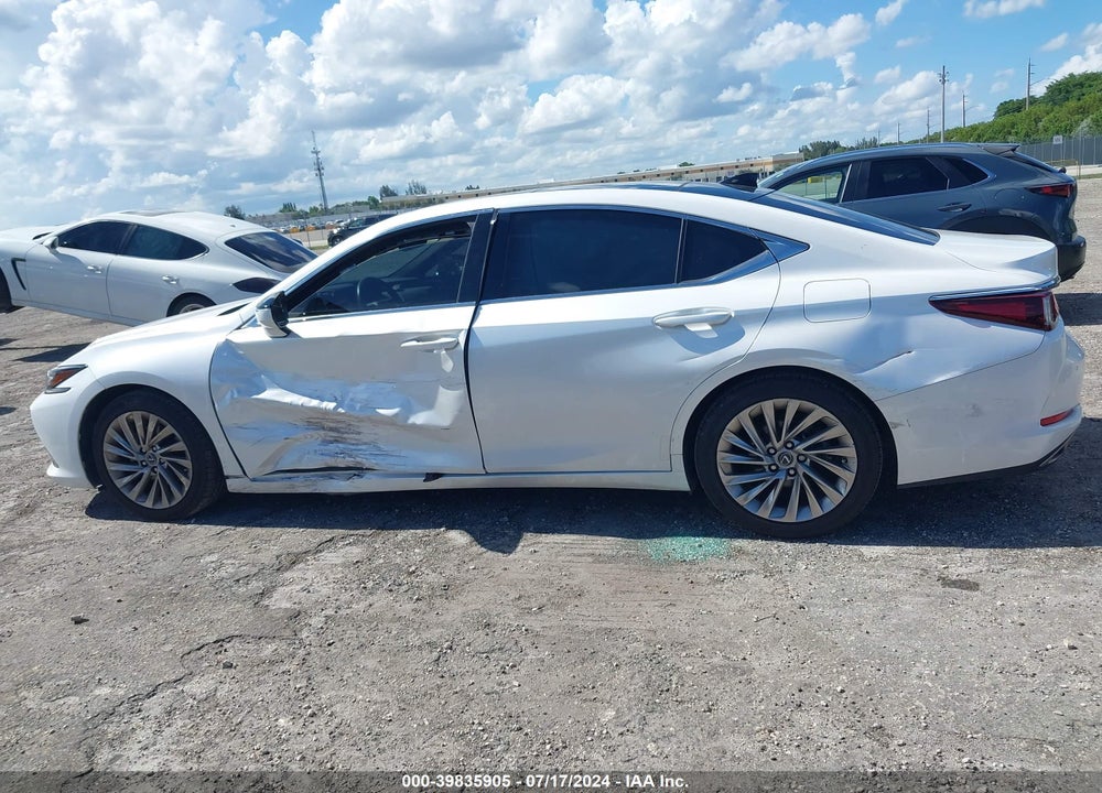 2021 LEXUS ES 350 ULTRA LUXURY VIN: 58AFZ1B1XMU108172