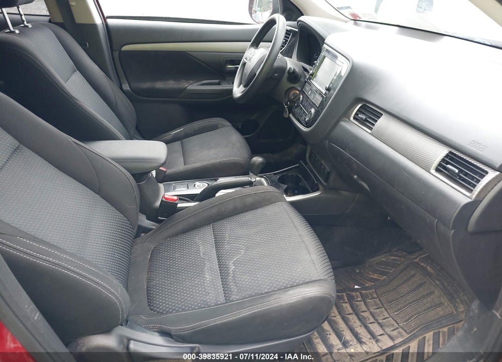 2018 MITSUBISHI OUTLANDER ES VIN: JA4AZ3A3XJZ056538