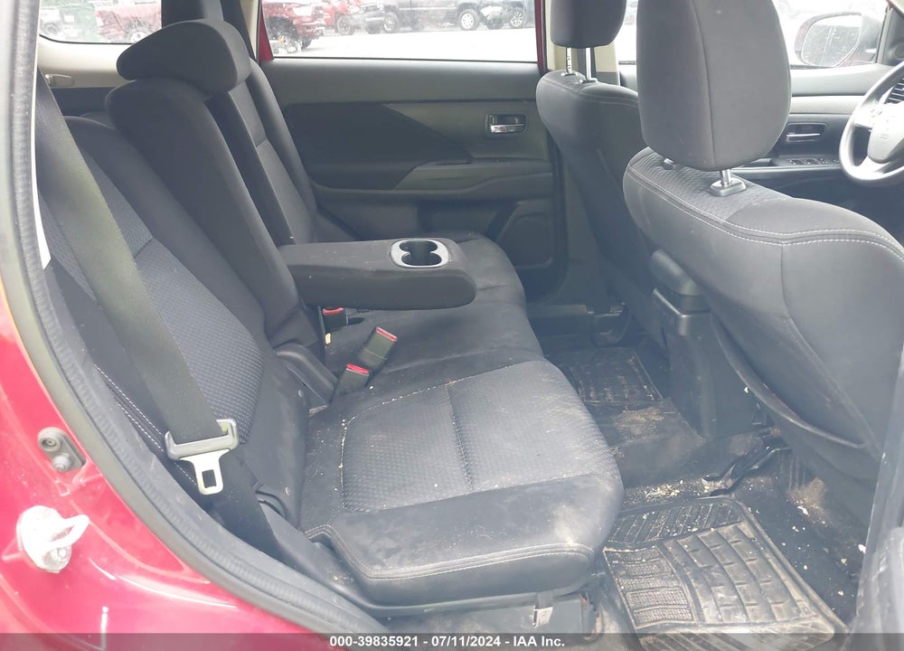 2018 MITSUBISHI OUTLANDER ES VIN: JA4AZ3A3XJZ056538