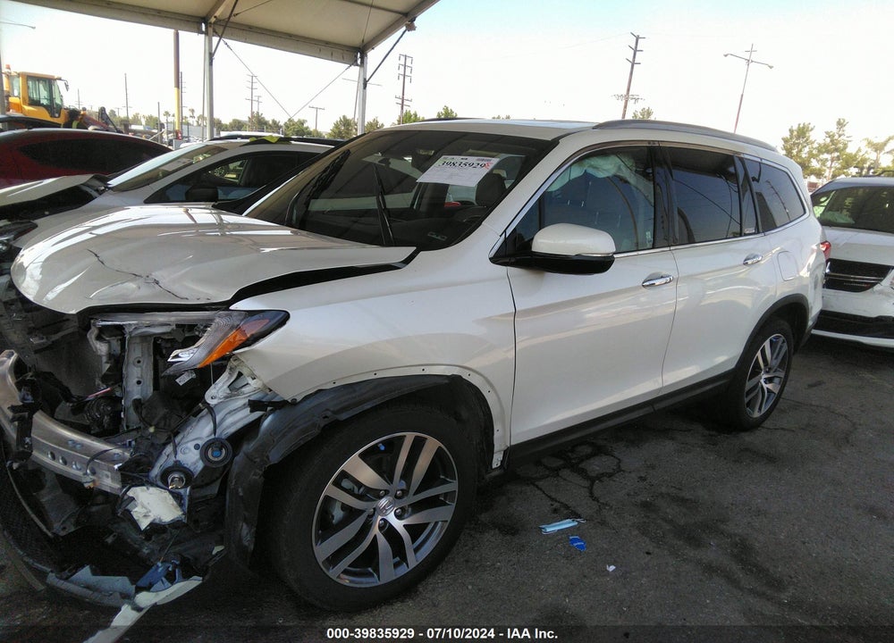 2017 HONDA PILOT TOURING VIN: 5FNYF6H95HB040143