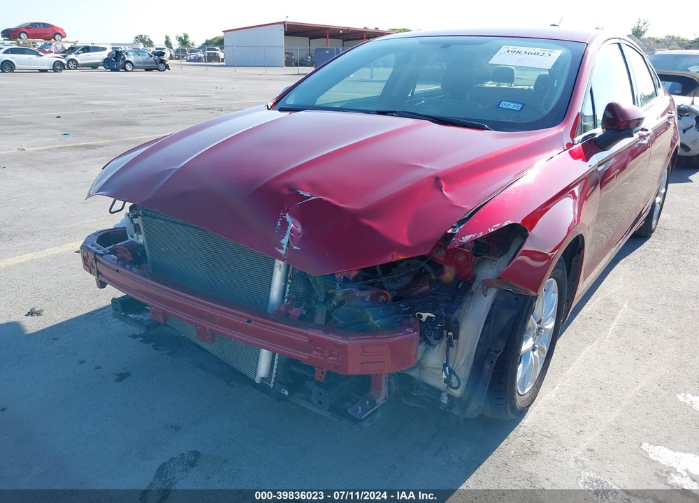2018 FORD FUSION S VIN: 3FA6P0G77JR158495