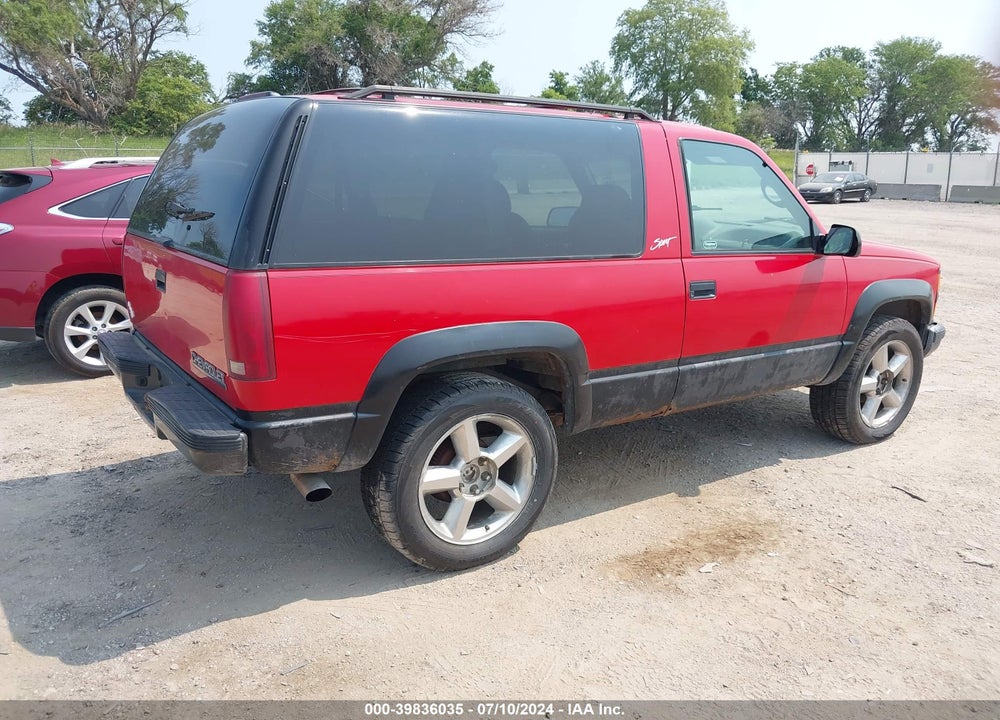 1996 CHEVROLET TAHOE K1500 VIN: 3GNEK18R2TG106207