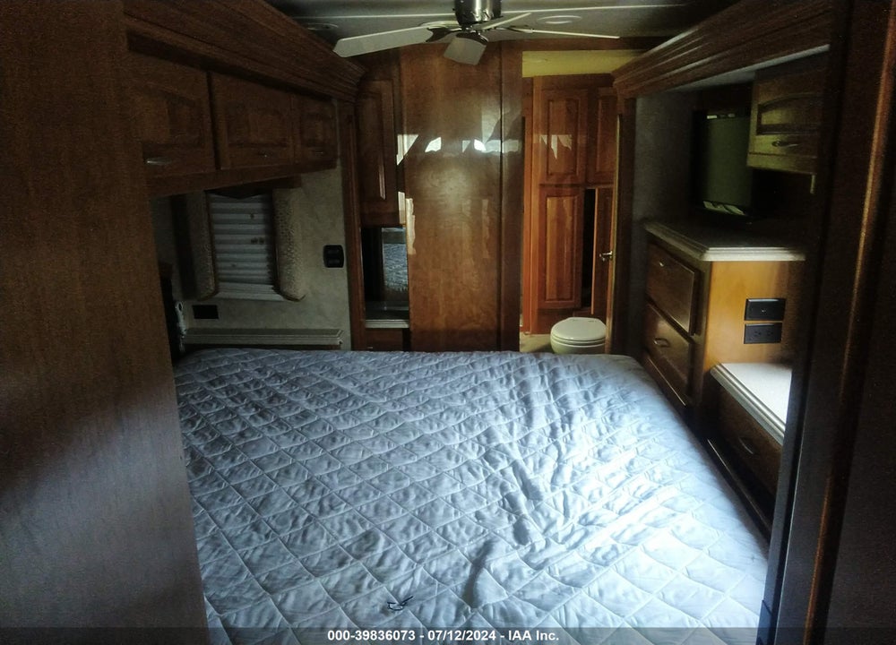2008 ROADMASTER RAIL MONOCOQUE VIN: 1RF43561583047677
