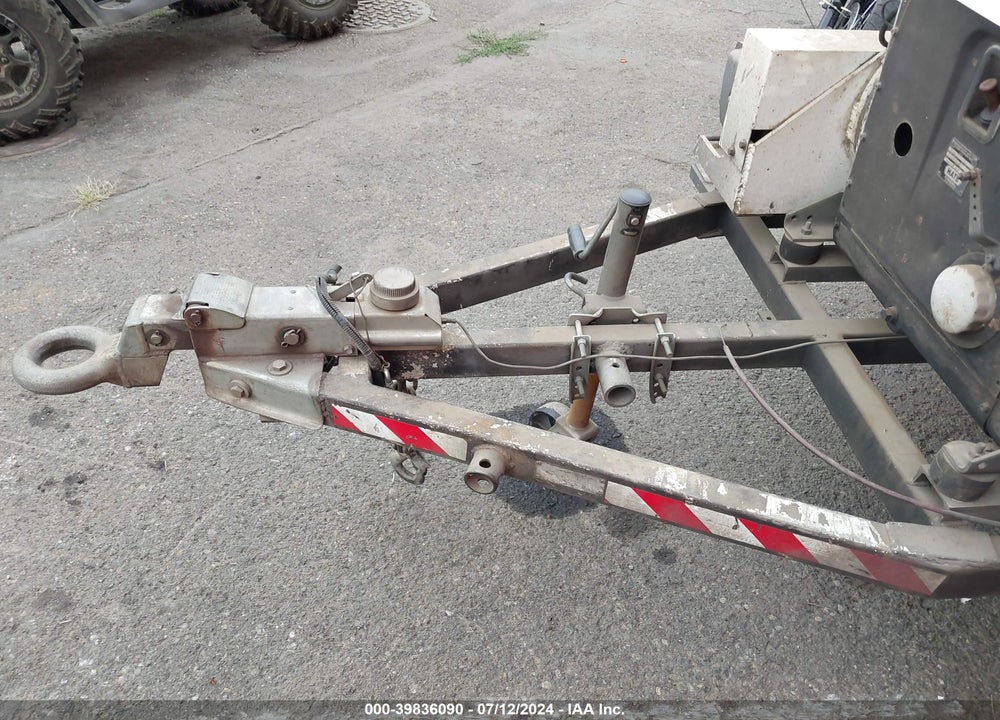 1992 TRAILER --- VIN: 1V9FS1319NA044033