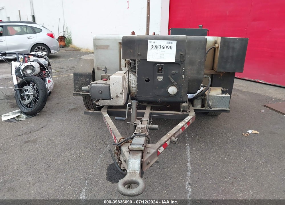 1992 TRAILER --- VIN: 1V9FS1319NA044033