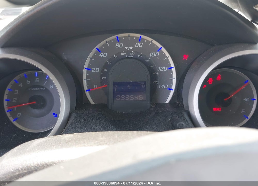 2013 HONDA FIT VIN: JHMGE8H33DC001868