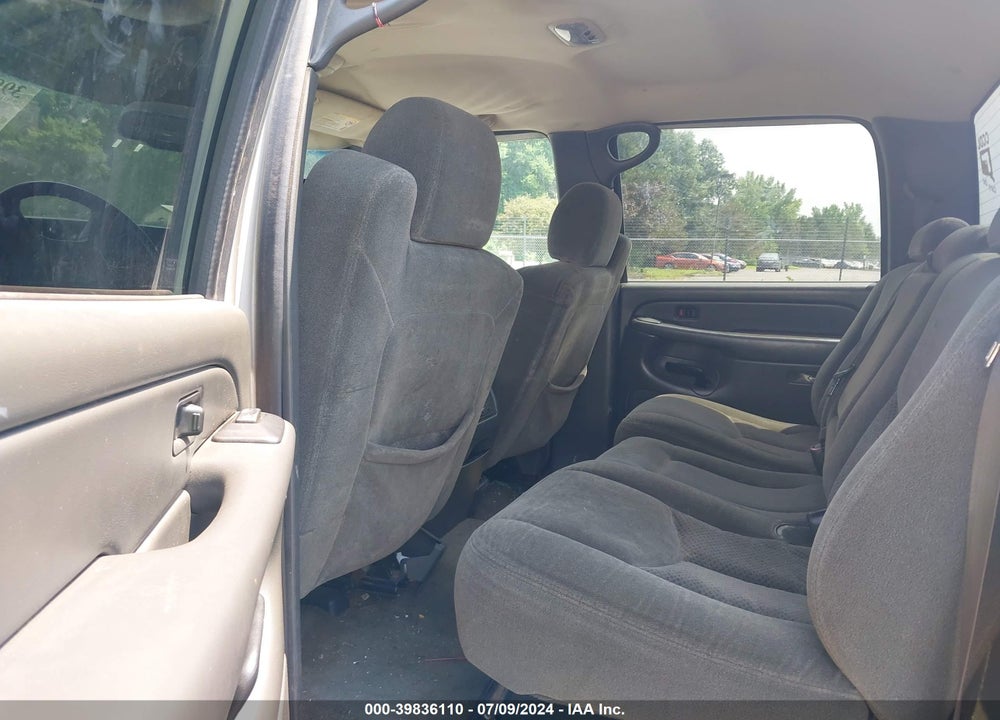2004 CHEVROLET SILVERADO 3500 LS VIN: 1GCJK33194F136506