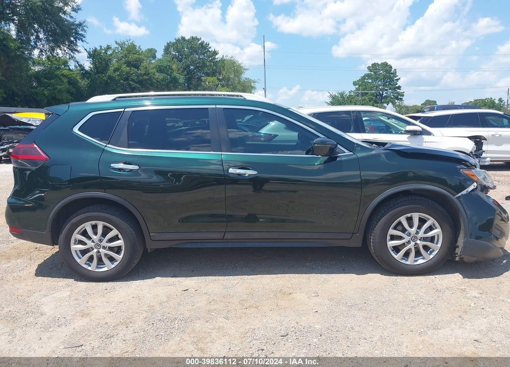 2018 NISSAN ROGUE SV VIN: 5N1AT2MV8JC720008