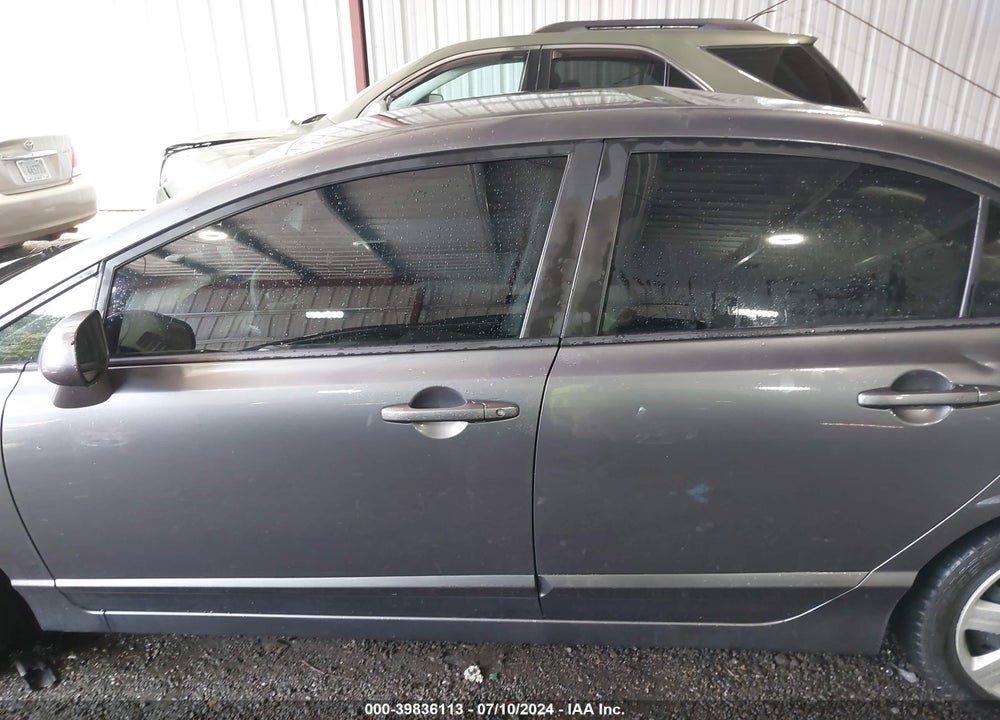 2010 HONDA CIVIC LX VIN: 19XFA1F55AE015571