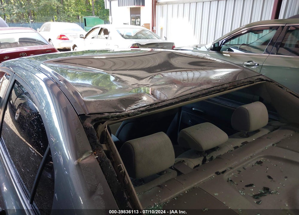 2010 HONDA CIVIC LX VIN: 19XFA1F55AE015571