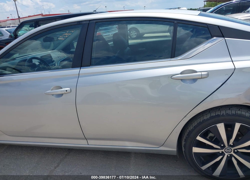 2022 NISSAN ALTIMA SR FWD VIN: 1N4BL4CV6NN352773