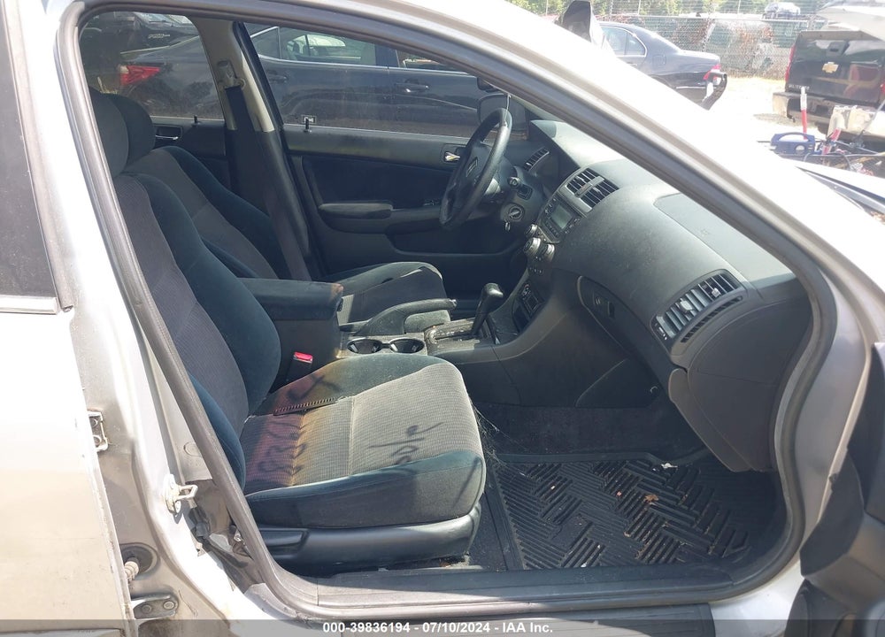 2003 HONDA ACCORD 2.4 LX VIN: 1HGCM56373A043976