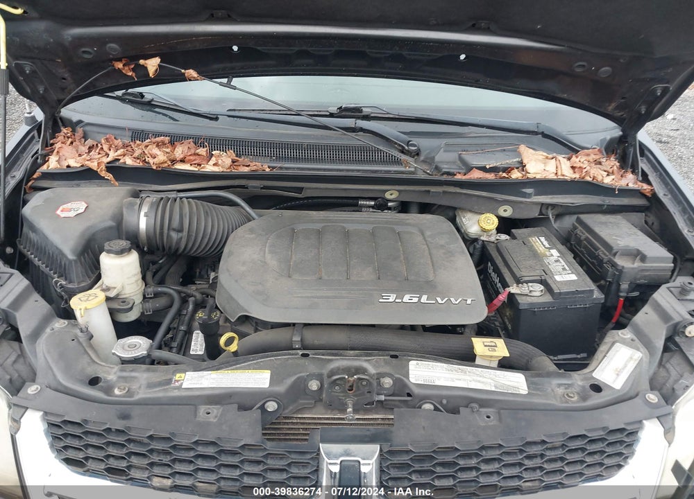 2012 DODGE GRAND CARAVAN CREW VIN: 2C4RDGDG8CR112910