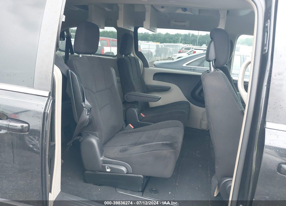 2012 DODGE GRAND CARAVAN CREW VIN: 2C4RDGDG8CR112910