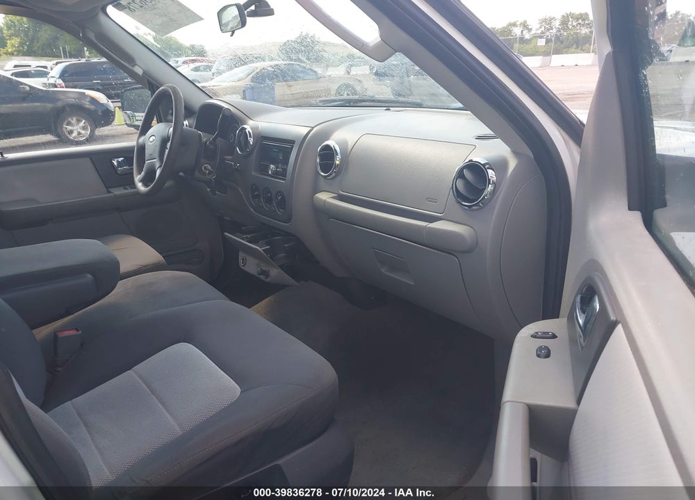 2006 FORD EXPEDITION XLS VIN: 1FMPU13586LA57470