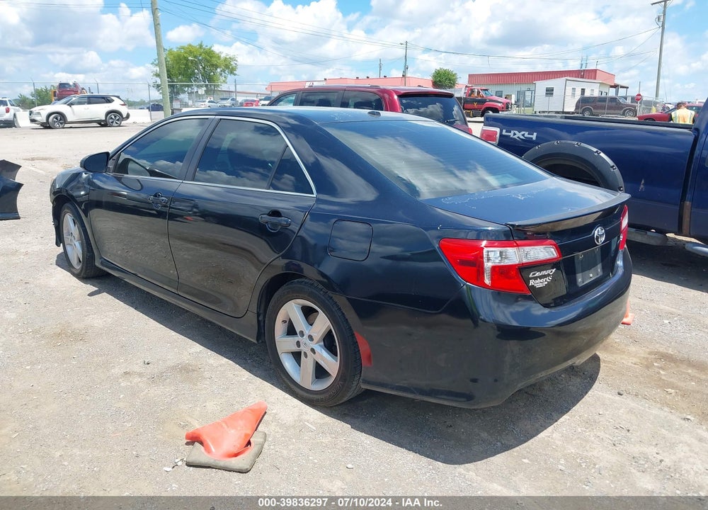 2012 TOYOTA CAMRY SE VIN: 4T1BF1FK5CU070933