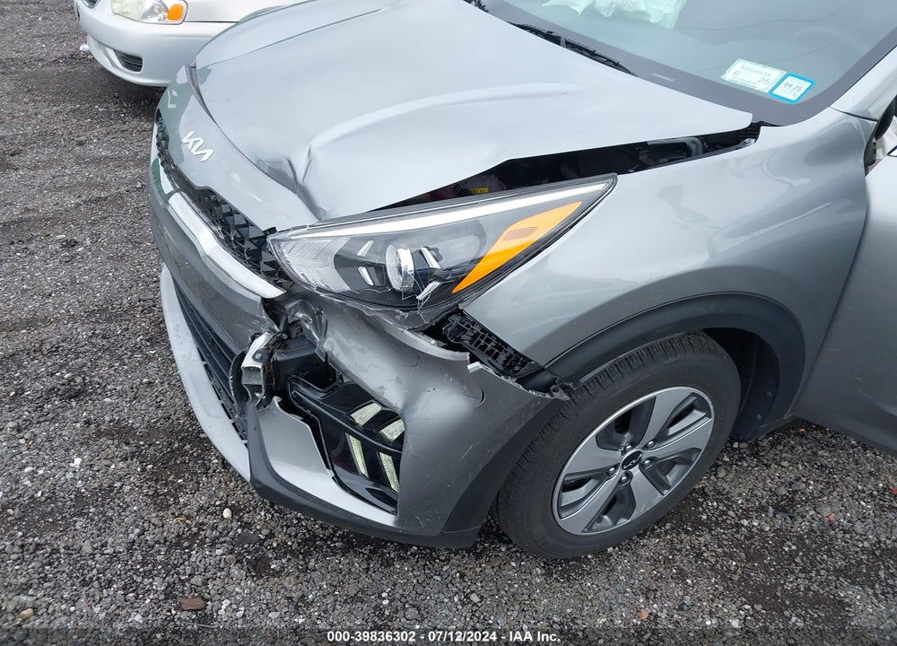 2022 KIA NIRO LX VIN: KNDCB3LC6N5537769