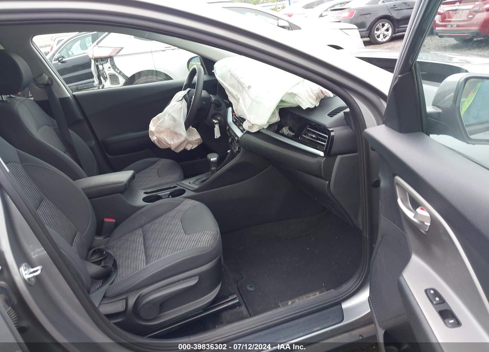 2022 KIA NIRO LX VIN: KNDCB3LC6N5537769
