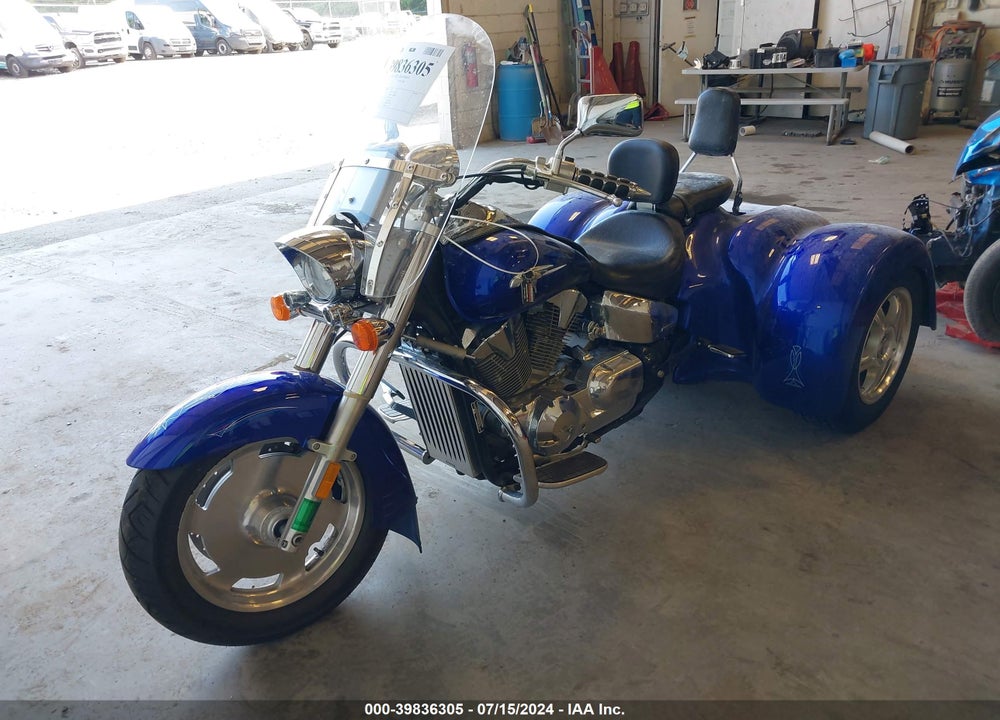 2006 HONDA VTX1300 R VIN: 1HFSC52656A307493