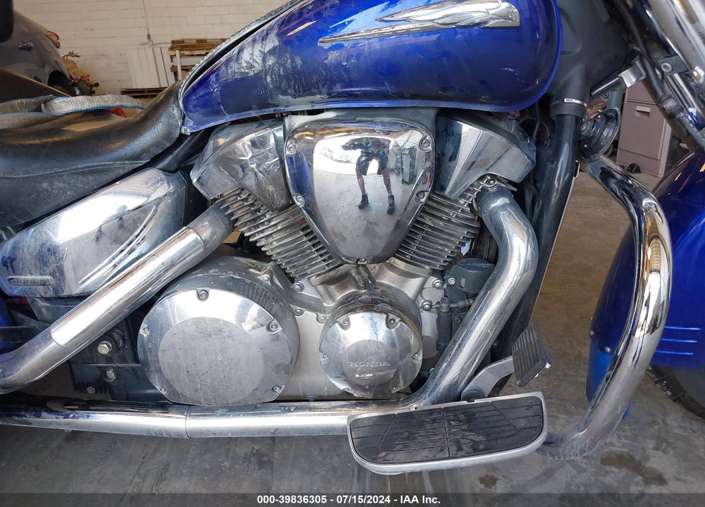 2006 HONDA VTX1300 R VIN: 1HFSC52656A307493