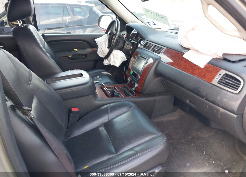 2013 CHEVROLET SUBURBAN 1500 LTZ VIN: 1GNSCKE09DR362762