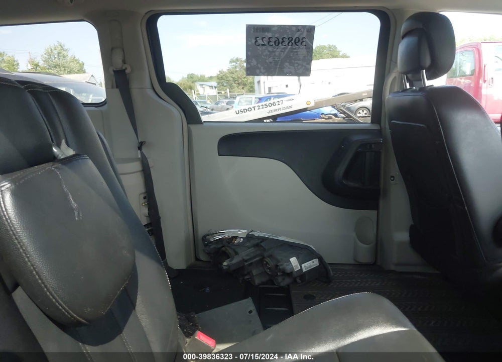 2015 CHRYSLER TOWN & COUNTRY TOURING VIN: 2C4RC1BG9FR552254