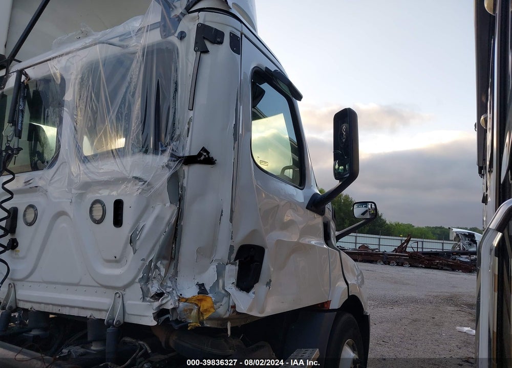 2019 FREIGHTLINER NEW CASCADIA 116 VIN: 3AKBHSDV4KSKE9852
