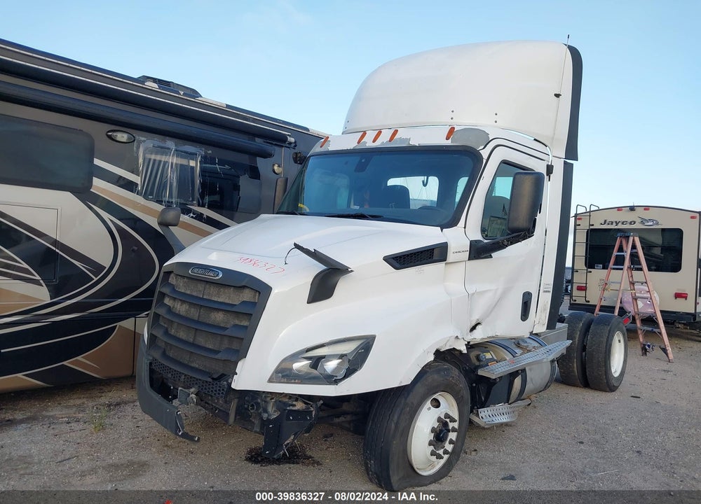 2019 FREIGHTLINER NEW CASCADIA 116 VIN: 3AKBHSDV4KSKE9852