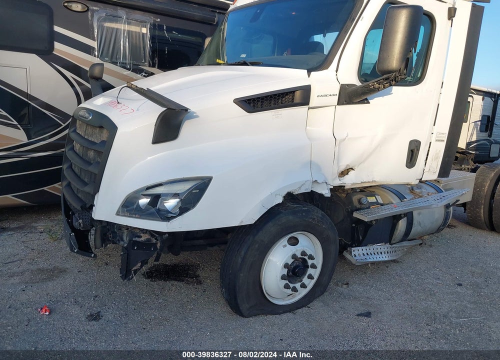 2019 FREIGHTLINER NEW CASCADIA 116 VIN: 3AKBHSDV4KSKE9852