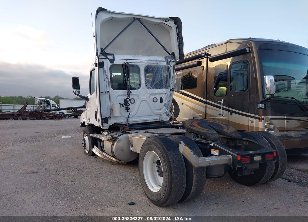 2019 FREIGHTLINER NEW CASCADIA 116 VIN: 3AKBHSDV4KSKE9852
