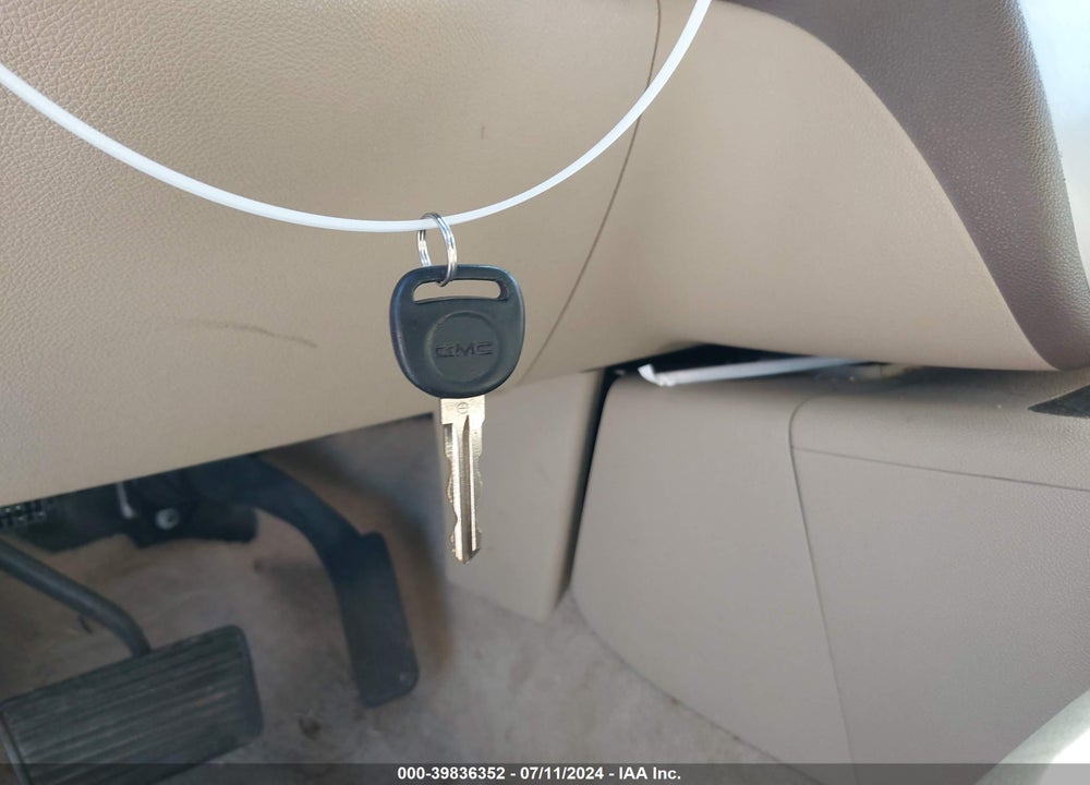 2007 GMC YUKON XL 1500 SLT VIN: 1GKFK16367J294783