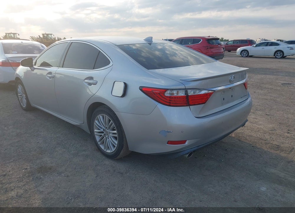 2015 LEXUS ES 350 VIN: JTHBK1GG7F2202907