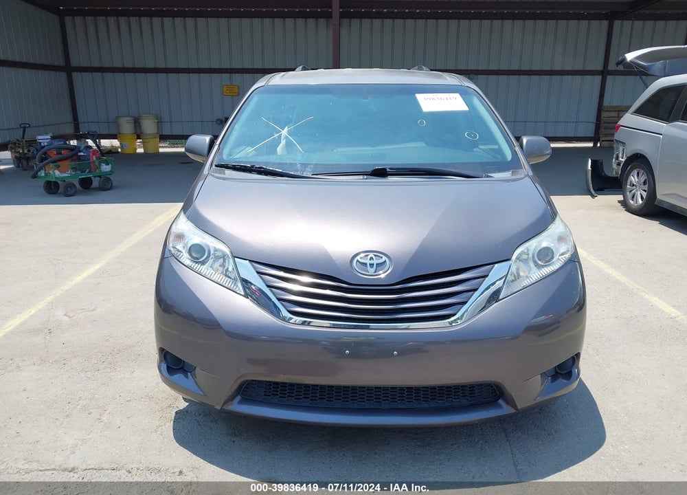 2016 TOYOTA SIENNA LE 8 PASSENGER VIN: 5TDKK3DC9GS724849