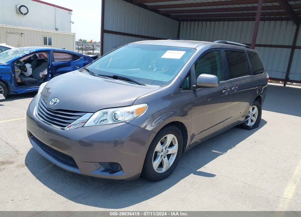 2016 TOYOTA SIENNA LE 8 PASSENGER VIN: 5TDKK3DC9GS724849