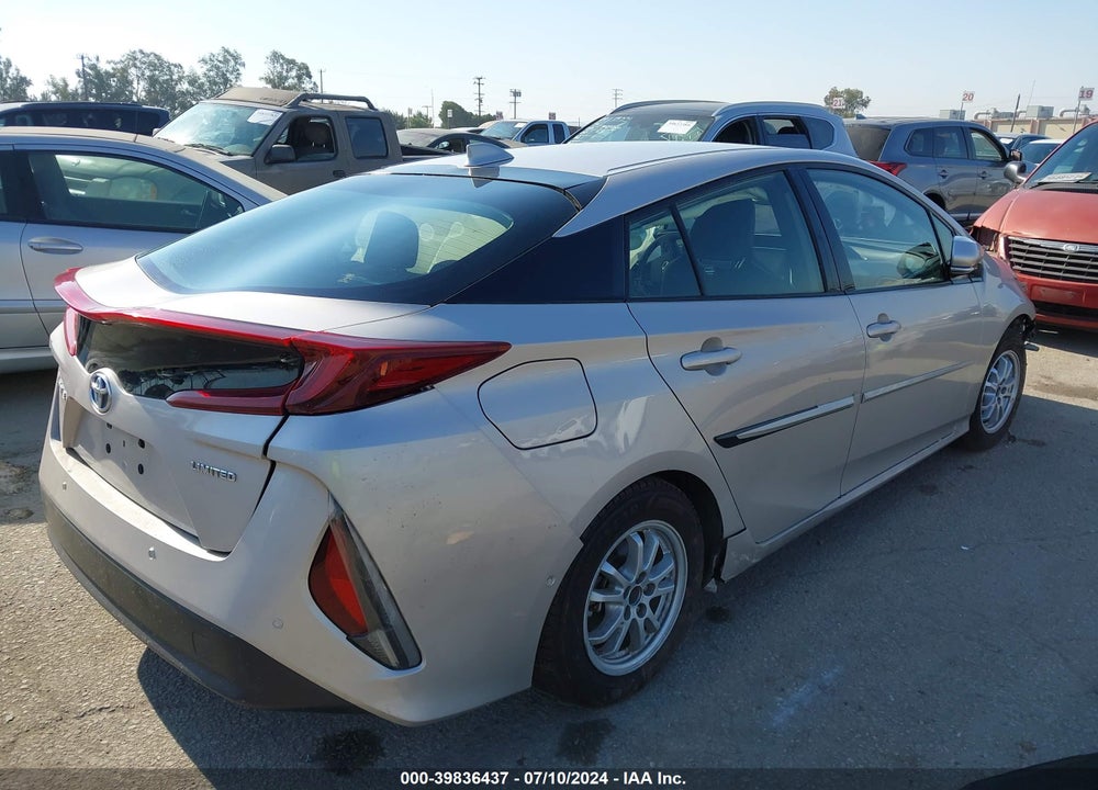 2020 TOYOTA PRIUS PRIME LIMITED VIN: JTDKARFP8L3135180