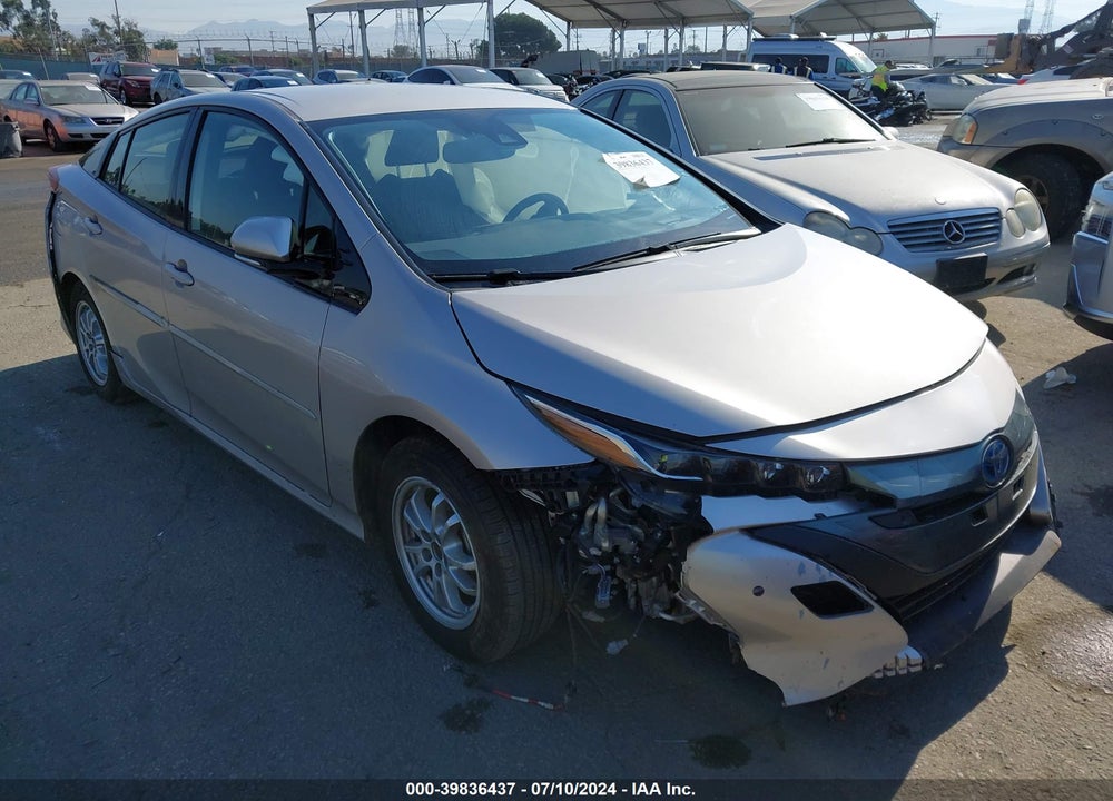 2020 TOYOTA PRIUS PRIME LIMITED VIN: JTDKARFP8L3135180