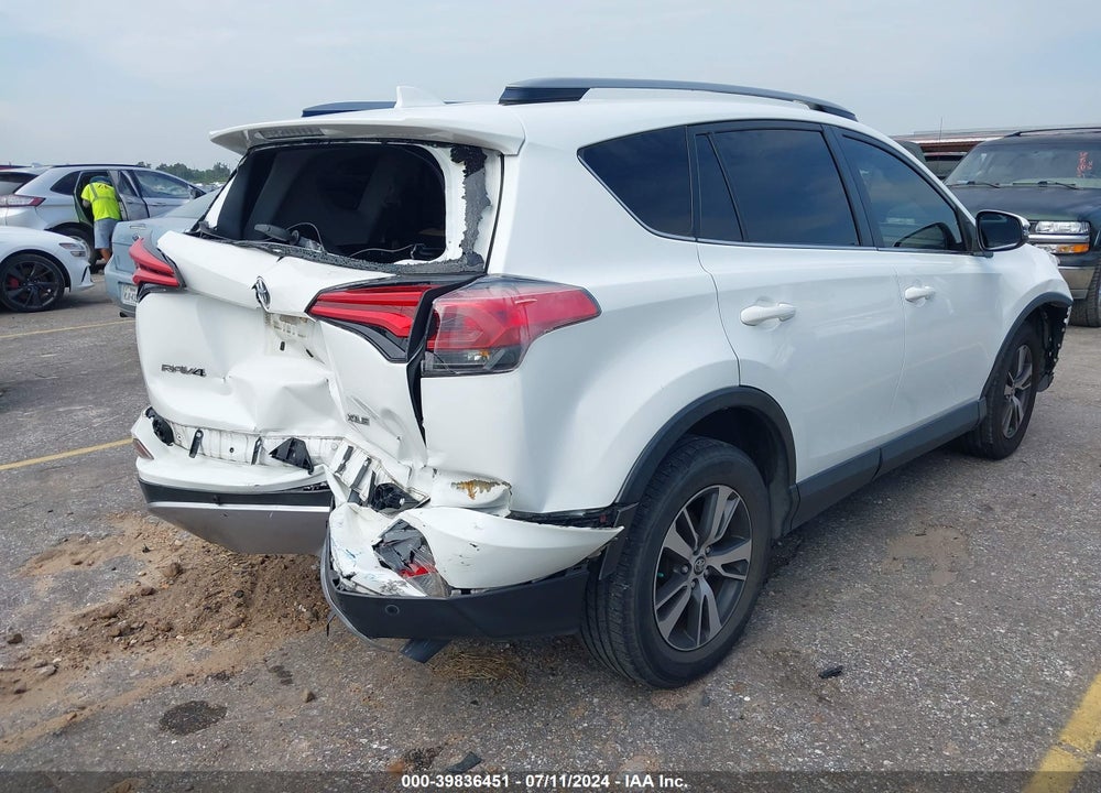 2017 TOYOTA RAV4 XLE VIN: JTMWFREV4HJ111500