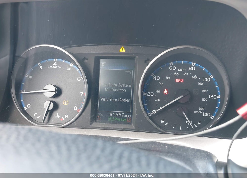 2017 TOYOTA RAV4 XLE VIN: JTMWFREV4HJ111500