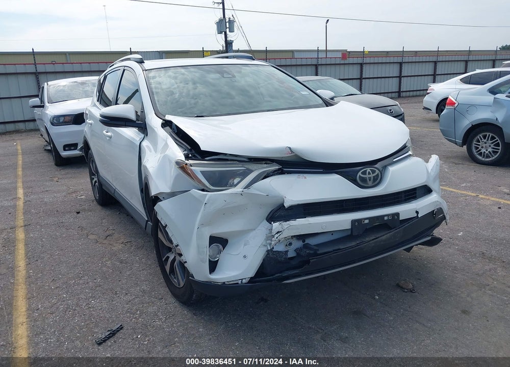 2017 TOYOTA RAV4 XLE VIN: JTMWFREV4HJ111500