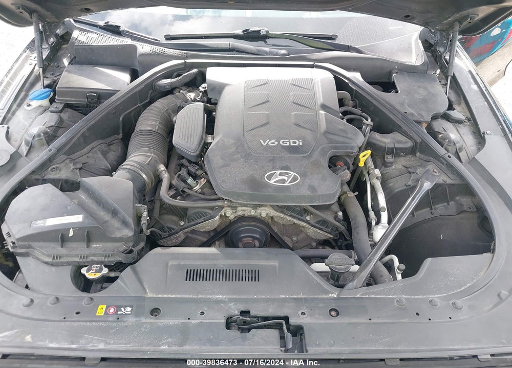2016 HYUNDAI GENESIS 3.8 VIN: KMHGN4JE6GU132289