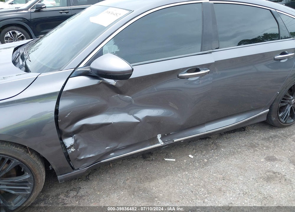 2018 HONDA ACCORD TOURING VIN: 1HGCV1F92JA114430