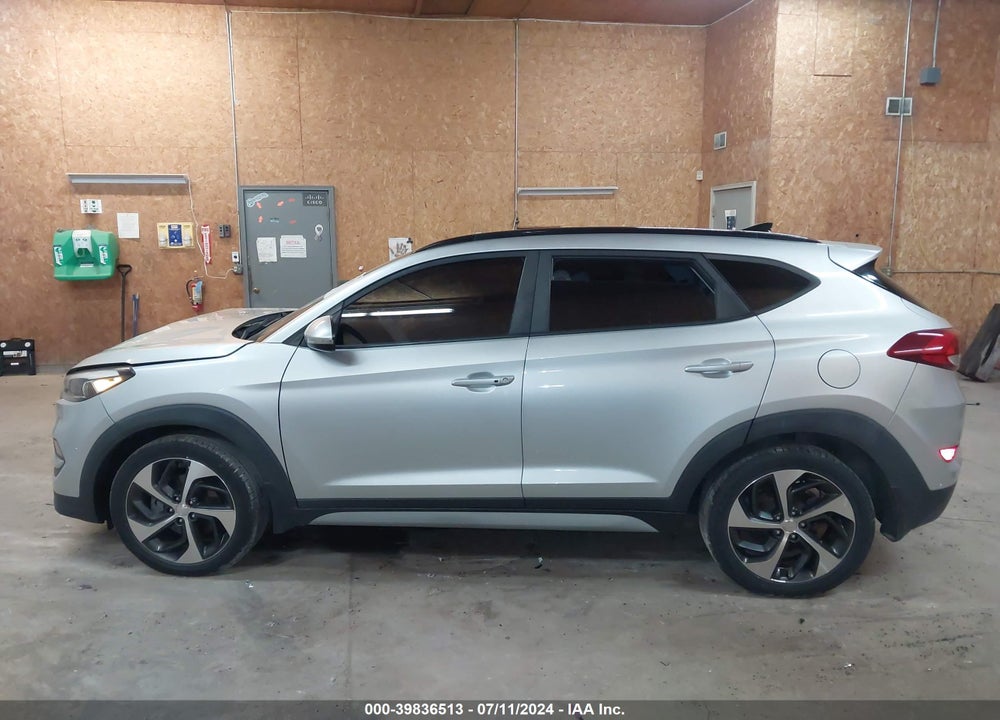 2018 HYUNDAI TUCSON VALUE VIN: KM8J33A24JU751086