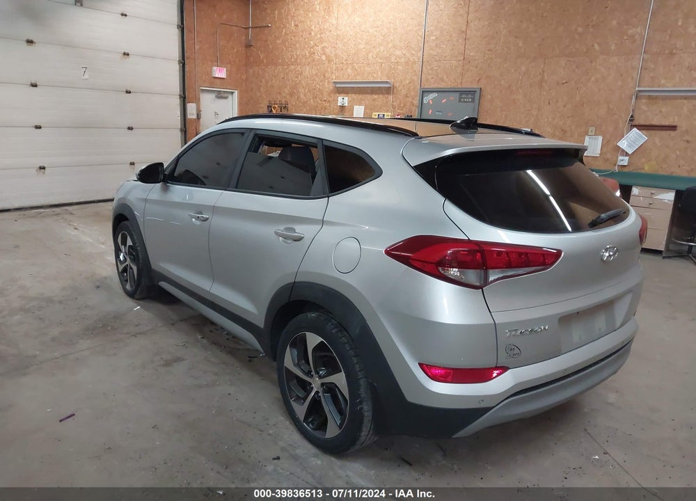 2018 HYUNDAI TUCSON VALUE VIN: KM8J33A24JU751086
