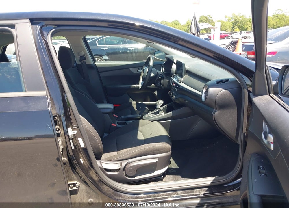2021 KIA FORTE LXS VIN: 3KPF24AD7ME369271