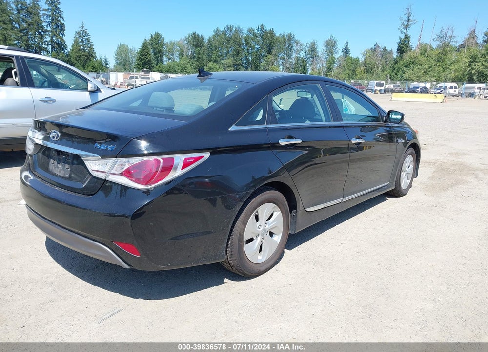 2013 HYUNDAI SONATA HYBRID VIN: KMHEC4A40DA083768