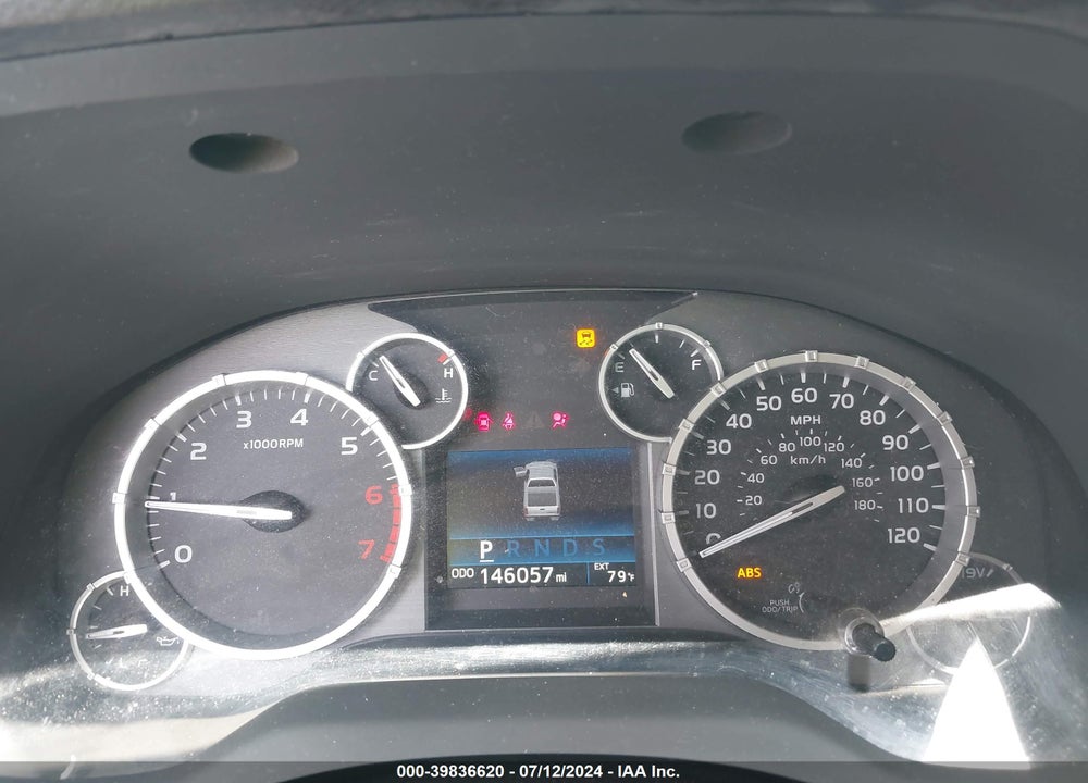 2016 TOYOTA TUNDRA PLATINUM 5.7L V8 VIN: 5TFAW5F17GX511108