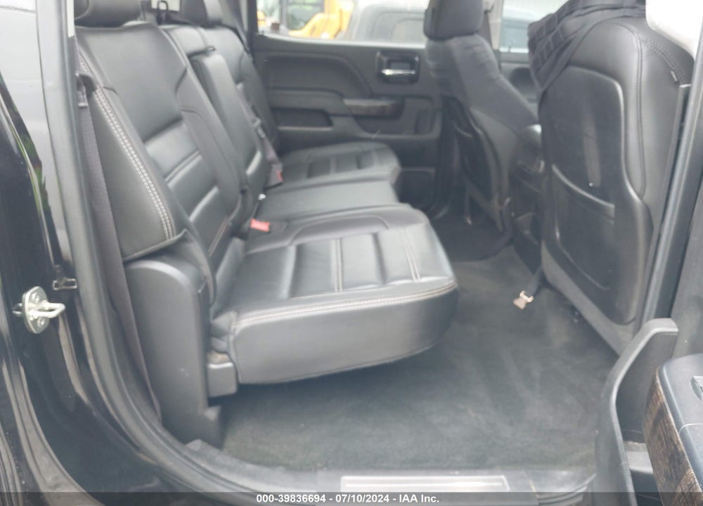 2015 GMC SIERRA 2500HD DENALI VIN: 1GT120E88FF141336